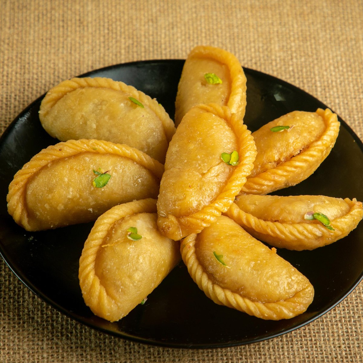 Gujiya
