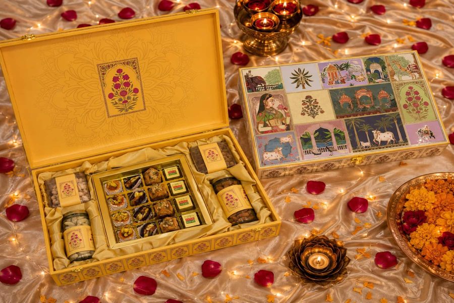 The Royal Mithai with Dry Fruits Box